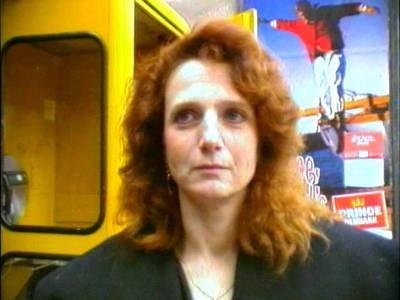 Nach dem Sextoy Solo sieht man die rothaarige Milf blasen